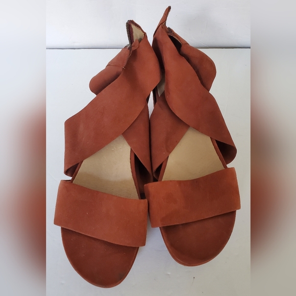 Eileen Fisher Rusty Brown Nubuck Strappy Zip Up Platform Sandals Size 7.5M - Picture 1 of 8